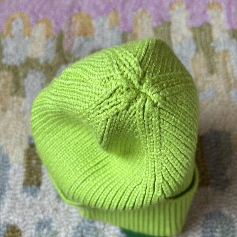 🍦HOST PICK🍦Rainbow Unicorn Birthday Surprise Smiley Beanie Bright Green LIME nwt